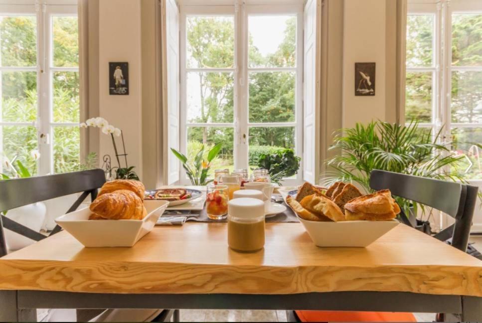 Domaine Du Plessis Grimaud Bed & Breakfast Saint-Viaud Exterior photo